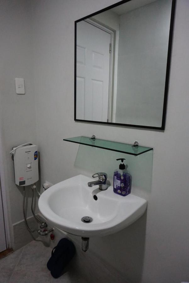 Cozy Condo Unit 5Mins From Mactan Cebu Int'L Airport With Netflix Lapu-Lapu City Exterior photo